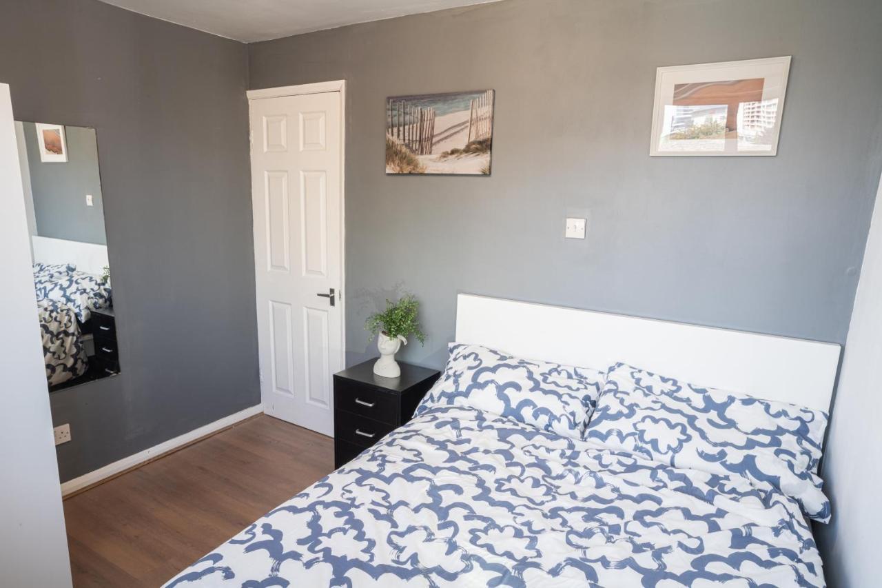 Olympic Apartment - Stratford London Bagian luar foto
